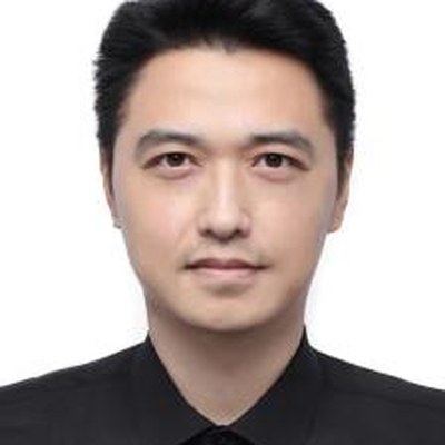 党君华